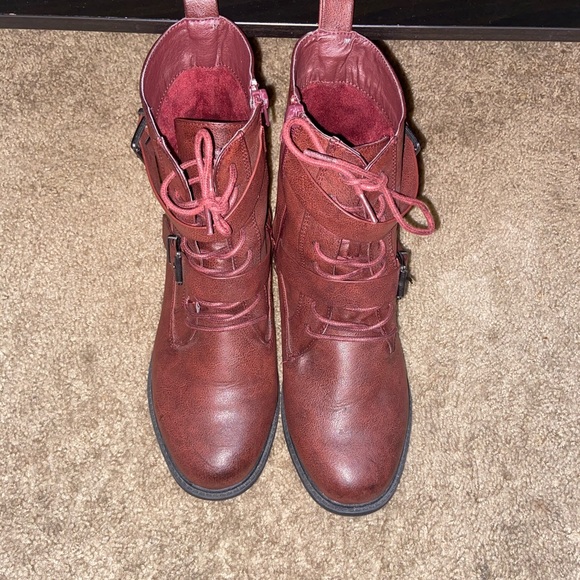Torrid size 9 FAUX LEATHER HARDWARE COMBAT BOOTS - Picture 4 of 6
